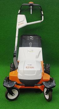 Akku-Rasenmäher RMA 765 V mit AR 3000 L und AL 501