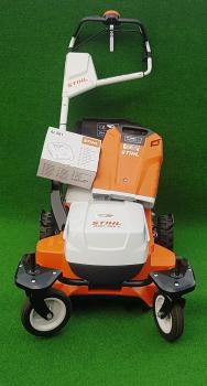 Akku-Rasenmäher RMA 765 V mit AR 3000 L und AL 501