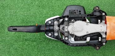 HS 82 R