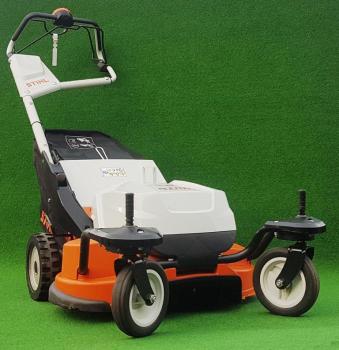 Akku-Rasenmäher RMA 765 V mit AR 3000 L und AL 501