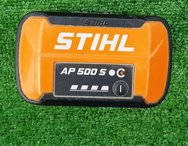 HLA 135 K aus 09/2021 mit AP 500 S u. Ladegerät AL 301 (Neu)