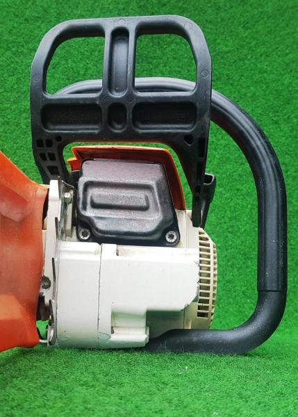 MS 260 C mit Kettenschnellspanner